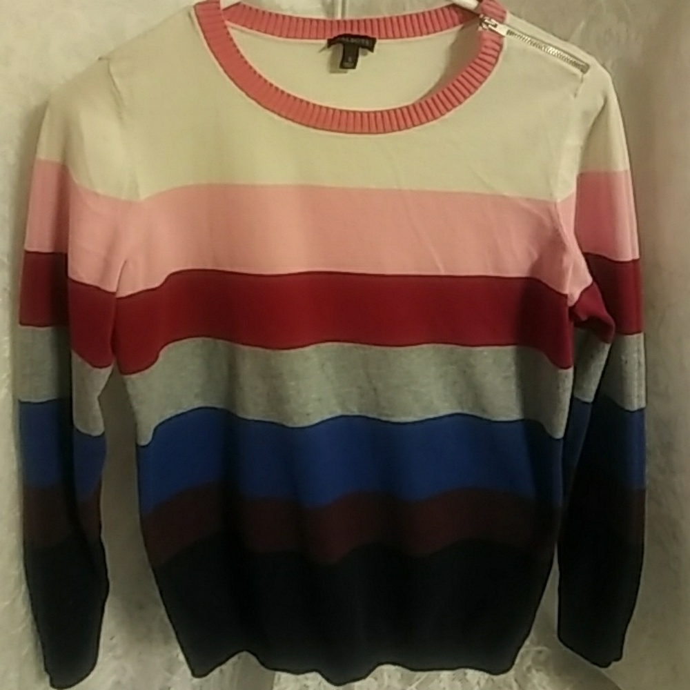 Lightweight Cozy Multicolor Striped Sweater Beach Summer Nights Fall Casual